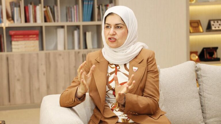 الأمين العام لمجلس الشورى كريمة العباسي لـ«أخبار الخليج»:«المضبطة الذكية» ضمن حزمة مشاريع رقمية تعتم