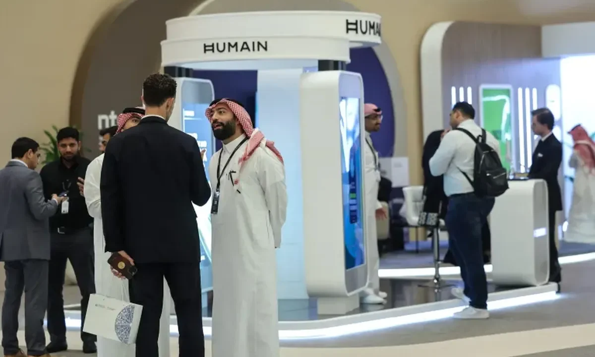 شقيقان سعوديان يحصدان ثروة بأكثر من مليار دولار بفضل الذكاء الاصطناعي